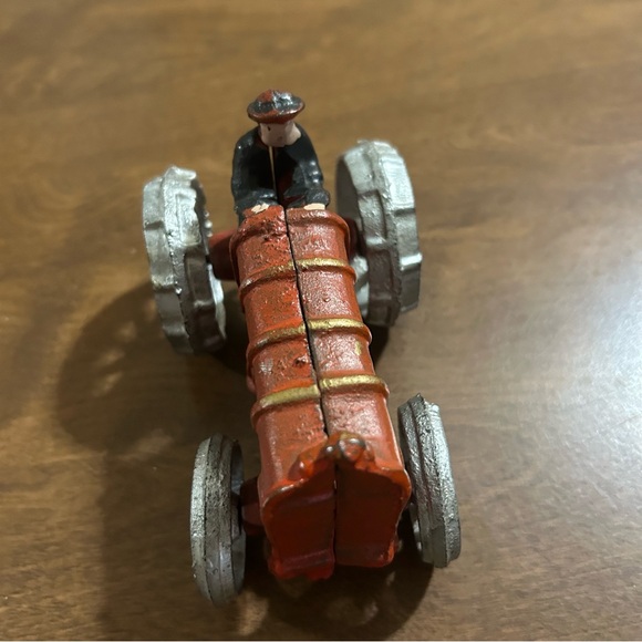 None Other - Vintage cast iron tractor